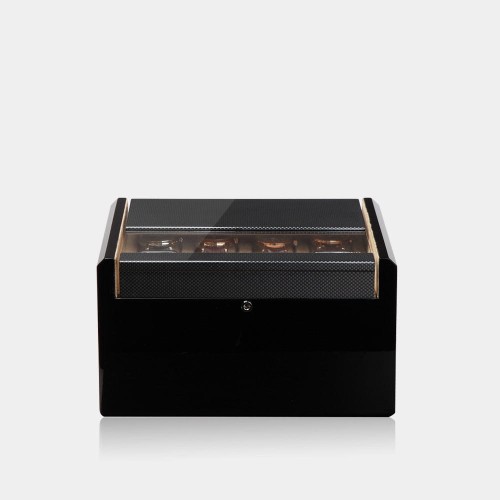 Drewniana szkatułka na zegarki z szarymi dodatkami