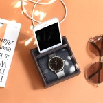 Organizer na zegarki i podstawka do ładowania telefonu