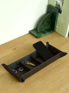 Organizer na zegarki, klucze, telefon brązowe