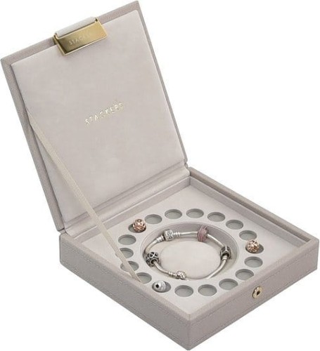 66da61afa636aa2c949d352d7a470426