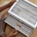 Szkatułka na biżuterię Stackers Pebble supersize biała z 3 szufladami