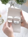 Etui na Airpodsy i kabel ładujący STACKERS Taupe 2