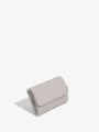 Etui na Airpodsy i kabel ładujący STACKERS Taupe 4